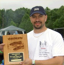 2004ecirsrace3files/ecirs2004race3etwinner2tn.jpg